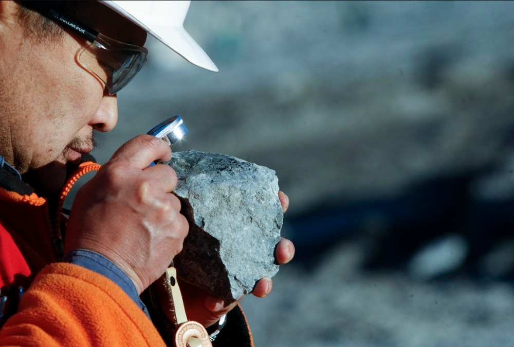 2022 онд геологи хайгуулын 25 ажил хийжээ
