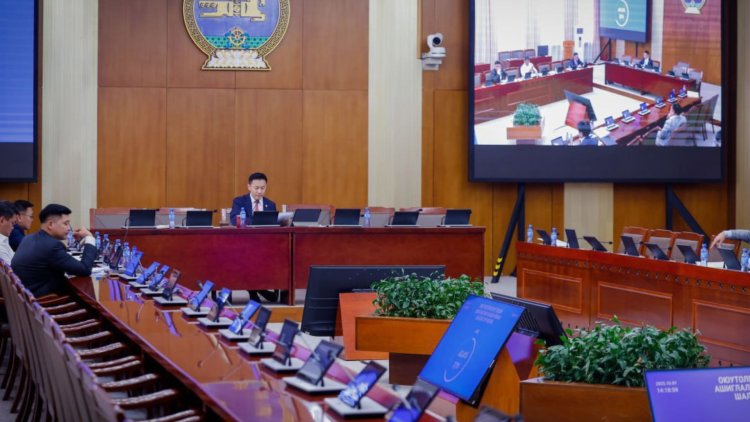 Оюутолгойн мэдээллийг сонсож, Ухаа худгийг хянан шалгах хороо байгуулах тухай хэлэлцэнэ