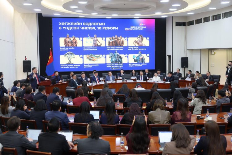 Хууль эрх зүйн орчин бүрдвэл манай улсын үйлдвэрлэл эрс сэргэнэ