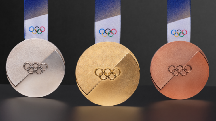 Өвлийн олимпын медалийг боловсруулсан металл, сэргээгдэх эрчим хүч ашиглан хийжээ